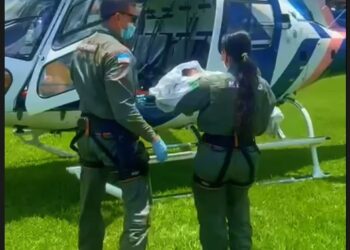 Bebê é resgatada pelo Notaer após ter 50% do corpo queimado em Águia Branca