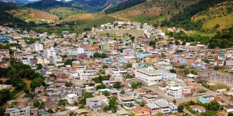 Prefeito do Noroeste do ES aumenta salários dos secretários em 50%, mas não mexe no dele e do vice