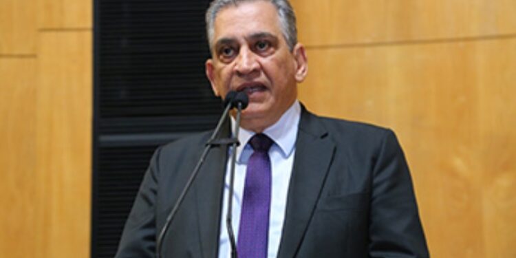 Enivaldo aparece em pesquisa para o Senado, comemora e reafirma disposição de disputar eleição Enivaldo aparece em pesquisa para o Senado, comemora e reafirma disposição de disputar eleição