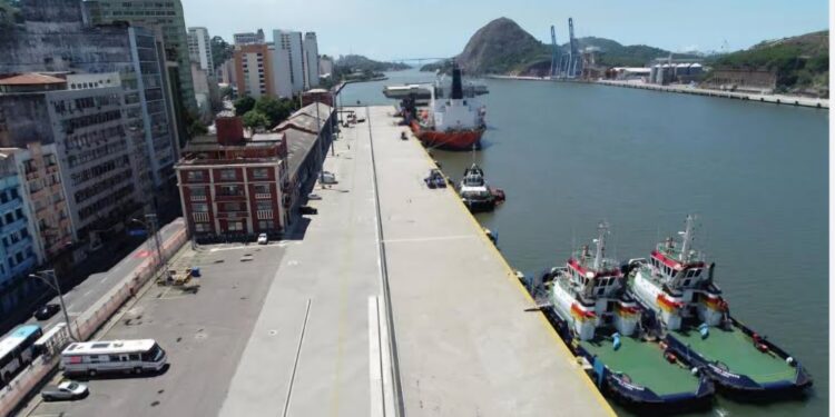 A importância do porto para o pequeno gigante Espírito Santo, por Josué King