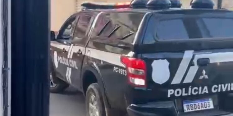 Polícia prende paraguaio investigado por venda ilegal de armas no ES Polícia prende paraguaio investigado por venda ilegal de armas no ES
