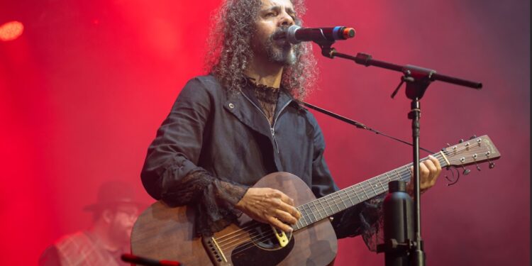 Carta de Raul Seixas vira música de artista capixaba Carta de Raul Seixas vira música de artista capixaba