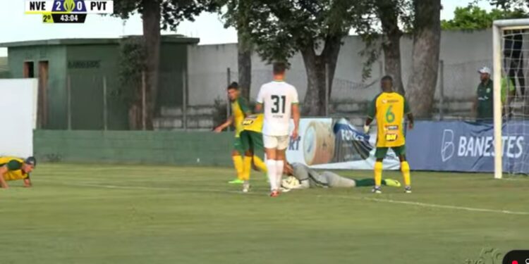 Nova Venécia vence o Porto e avança rumo às quartas-de-final