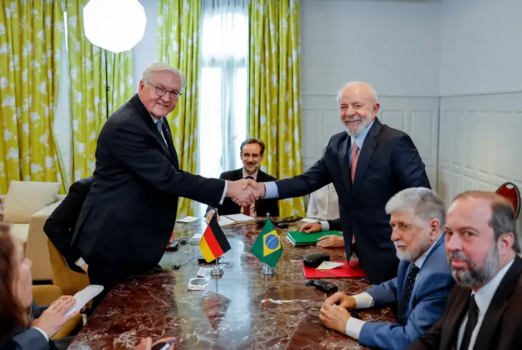 Ricardo Stuckert / PR Presidente da República, Luiz Inácio Lula da Silva, durante reunião com o Presidente da República Federal da Alemanha, Frank-Walter Steinmeier. Montevidéu - Uruguai.
Foto: Ricardo Stuckert / PR