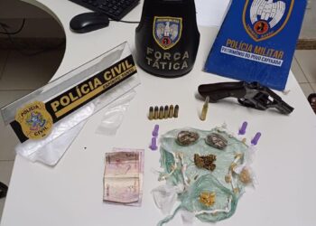 Polícia apreende arma e drogas no bairro Ipiranga, em Mantenópolis