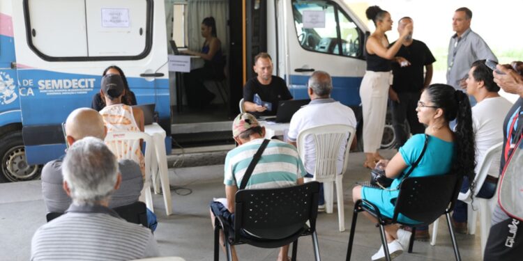 Mutirão em Cariacica encaminha 262 pessoas para emprego