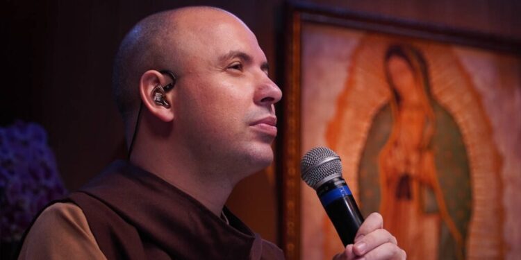 Frei Gilson: saiba mais sobre polêmica envolvendo fieis de paróquia capixaba