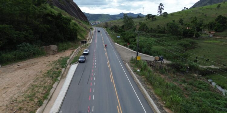 Governador entrega rodovia sonhada pelo Noroeste