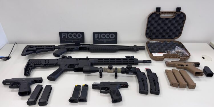 Conexão Minas-ES de drogas e armas sofre ataque da Polícia Federal Conexão Minas-ES de drogas e armas sofre ataque da Polícia Federal