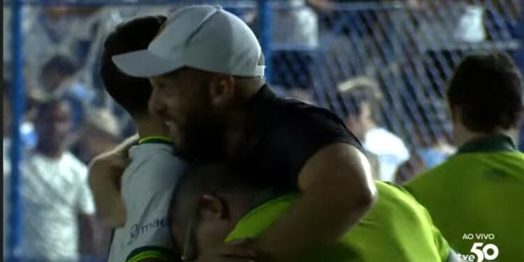 Porto Vitória faz 2 a 0 no Vitória e está na final com Rio Branco Porto Vitória faz 2 a 0 no Vitória e está na final com Rio Branco