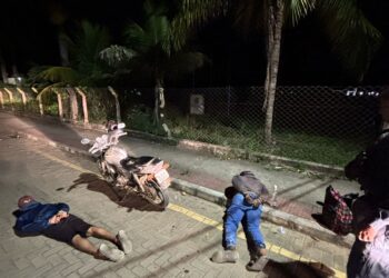 Polícia prende dois homens por porte ilegal de arma no bairro Nova Barra, em Barra de São Francisco