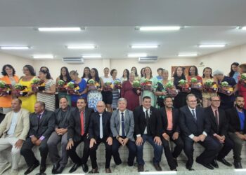 Câmara de Barra de São Francisco faz homenagem às mulheres em cerimônia especial