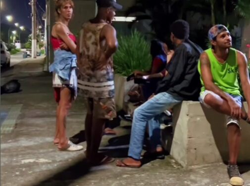 Grupo em situação de rua do RJ é deixado em Linhares com falsas promessas de trabalho na colheita de café