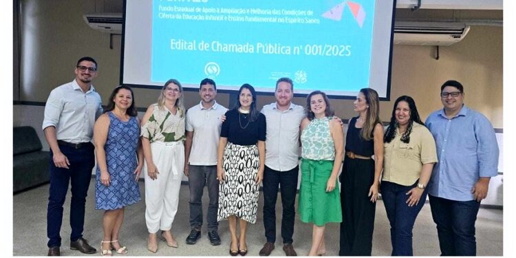 Barra de São Francisco sedia reunião do FUNPAES com presença do Secretário de Estado da Educação Barra de São Francisco sedia reunião do FUNPAES com presença do Secretário de Estado da Educação