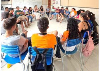 Projeto Avivar, de Barra de São Francisco, promove roda de conversa sobre Saúde Mental com alunos de escola do Córrego do Itá