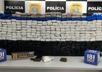 Quebrou a firma: Polícia apreende 200kg de maconha na Serra