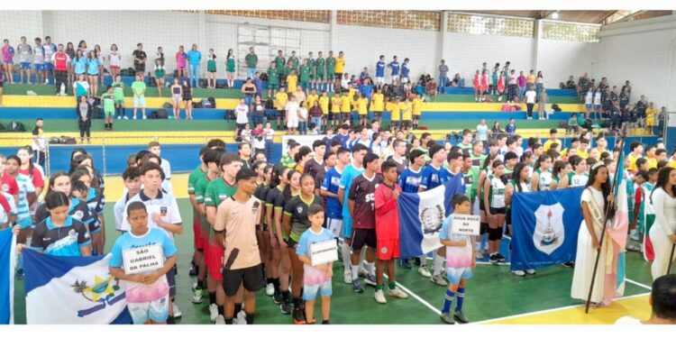 Abertura da Fase Regional dos Jogos Escolares 2025 reúne atletas de 10 cidades em Barra de São Francisco