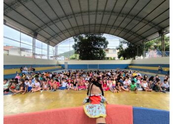 Secretaria de Meio Ambiente realiza ação de conscientização sobre reciclagem nas escolas de Barra de São Francisco