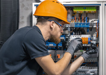 Prefeitura de Barra de São Francisco abre inscrições para curso gratuito de Eletricista