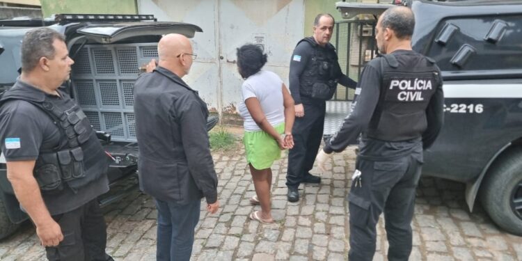 Polícia capixaba ataca bases de organização carioca também no Sul do Estado