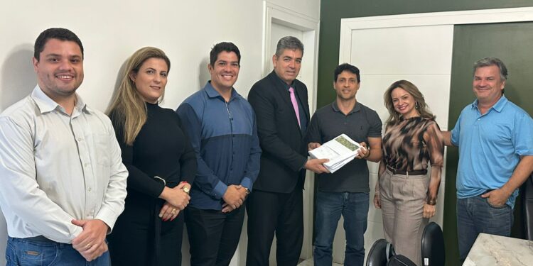 Petrocity inicia por Barra de São Francisco desapropriações para ferrovias Petrocity inicia por Barra de São Francisco desapropriações para ferrovias