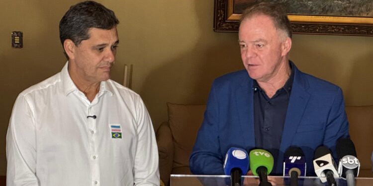 Pesquisa mostra Ricardo Ferraço na liderança para o Governo