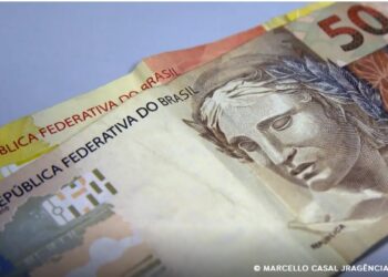 Carteira assinada: Caixa libera abono salarial para nascidos em setembro e outubro