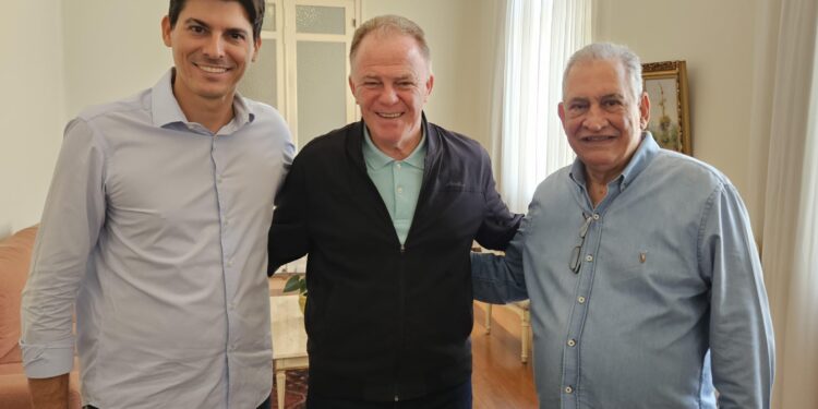 Enivaldo abre o jogo sobre licença de 60 dias da Prefeitura Enivaldo abre o jogo sobre licença de 60 dias da Prefeitura