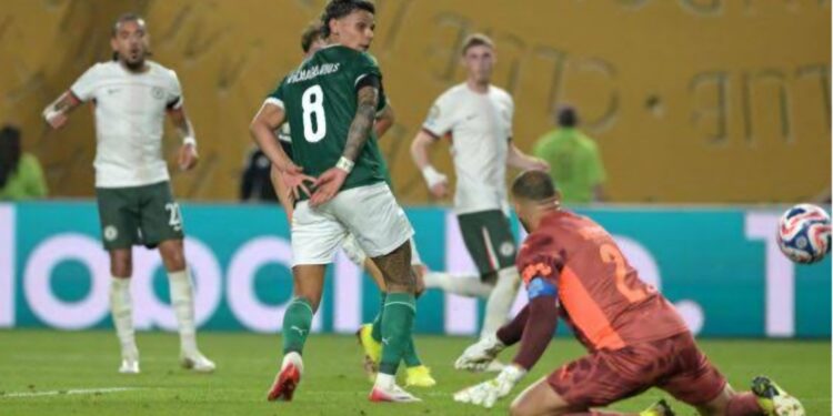 Fluminense é único sobrevivente e pega Chelsea nas semifinais da Copa do Mundo de Clubes