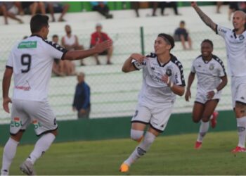 Série D: Rio Branco-ES classificado, Porto Vitória fica vivo