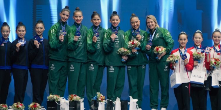 Brasil é ouro na Copa do Mundo de Ginástica Rítmica Brasil é ouro na Copa do Mundo de Ginástica Rítmica
