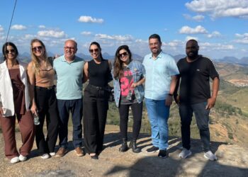 Secretário de Turismo do Espírito Santo visita pontos turísticos de Barra de São Francisco