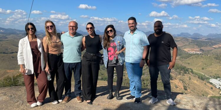 Secretário de Turismo do Espírito Santo visita pontos turísticos de Barra de São Francisco