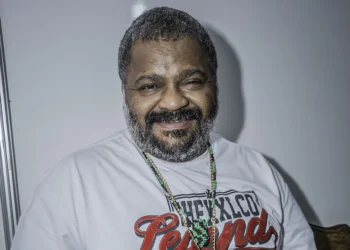 Morre Arlindo Cruz, ícone do samba, aos 66 anos no Rio de Janeiro