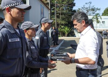 PM do ES recebe 2.325 pistolas, cobrindo 100% da tropa
