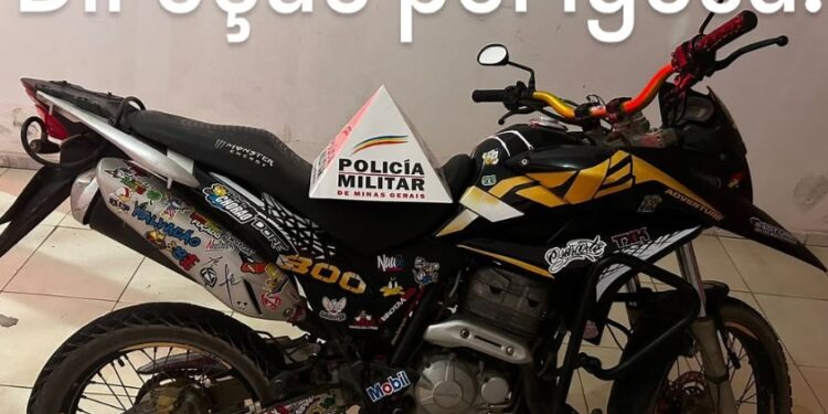 Motociclista é detido por direção perigosa em São João do Manteninha Motociclista é detido por direção perigosa em São João do Manteninha