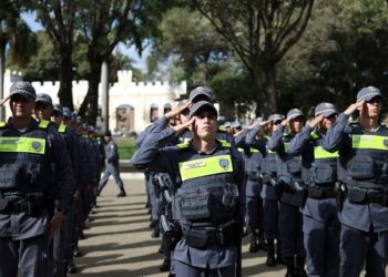 Casagrande autoriza novo concurso para contratar mais mil policiais militares