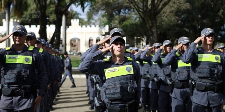 Casagrande autoriza novo concurso para contratar mais mil policiais militares