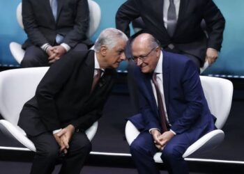 Empresários e relações democráticas, por João Gualberto