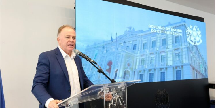 Governo do ES adere a programa de contratação de pequenas empresas Governo do ES adere a programa de contratação de pequenas empresas