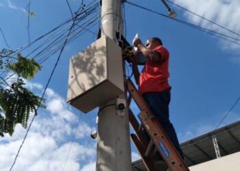 Câmeras de videomonitoramento do Centro de Barra de São Francisco passam por manutenção