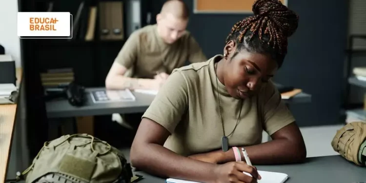 Câmara de São Mateus aprova projeto para implantação de duas escolas cívico-militares