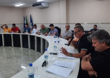 Barra de São Francisco discute implantação de estacionamento rotativo em audiência pública