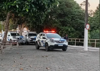 Jovem desaparece após pular em lagoa para fugir da PM em Linhares