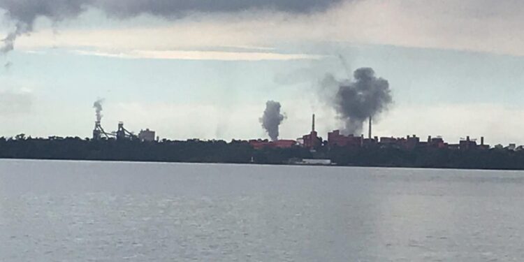 Saiba a origem da poluição na Grande Vitória: descoberto o DNA do pó de minério