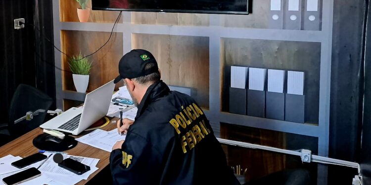 Fake News eleitoral: Polícia Federal cumpre mandados em São Mateus