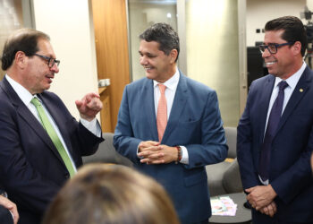 “Brasil luta por nova independência e autonomia”, diz ministro do STJ