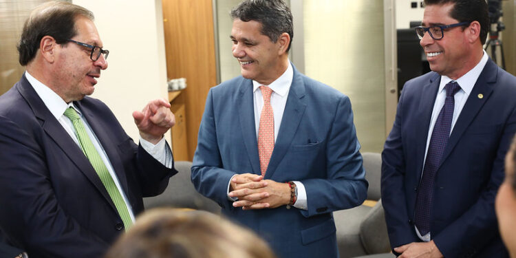 “Brasil luta por nova independência e autonomia”, diz ministro do STJ “Brasil luta por nova independência e autonomia”, diz ministro do STJ