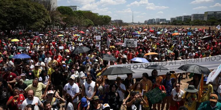 Primavera brasileira: PEC da Blindagem desperta dos pobres aos ricos da sociedade