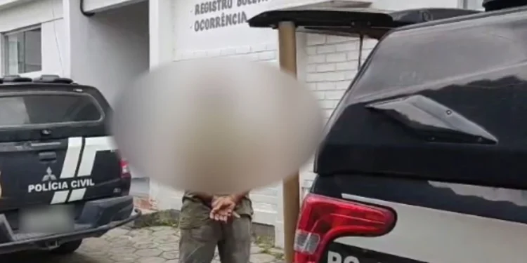 Idoso é preso em São Mateus suspeito de abusar da neta de 8 anos Idoso é preso em São Mateus suspeito de abusar da neta de 8 anos